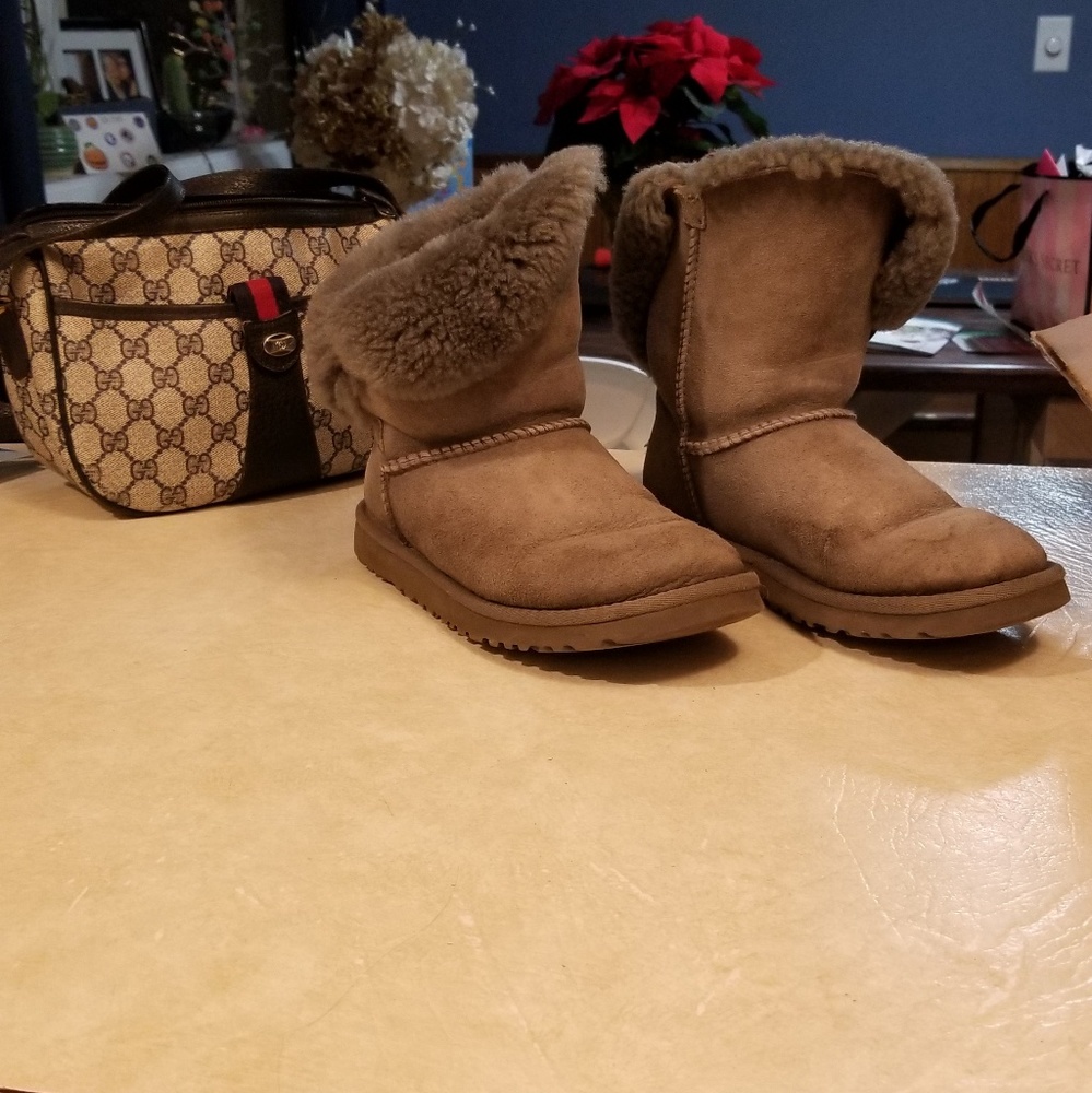 UGG Australia Grey Boots size US 6/EUR 36